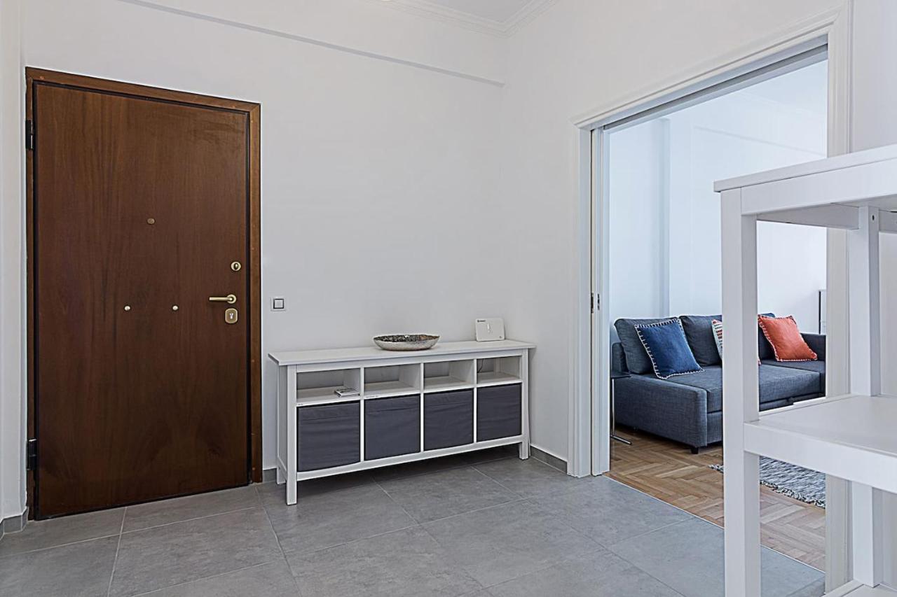 Spacious Two Bedroom Apartment In Central Location Athen Eksteriør billede