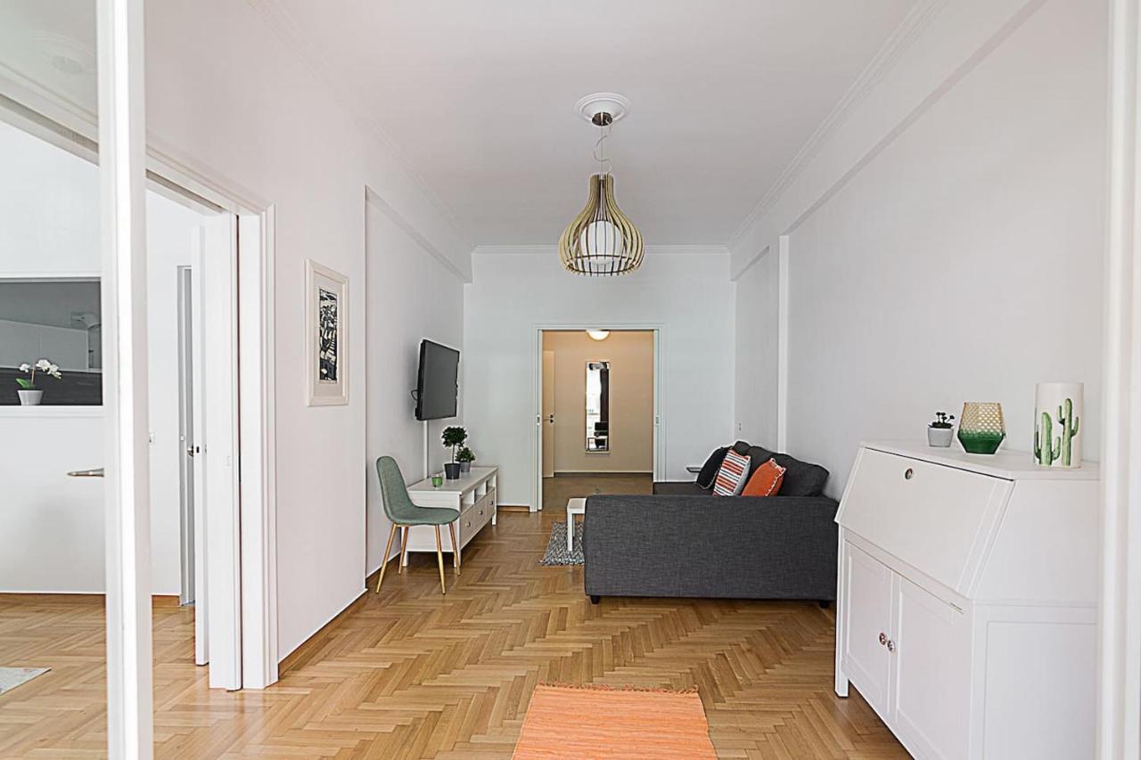 Spacious Two Bedroom Apartment In Central Location Athen Eksteriør billede