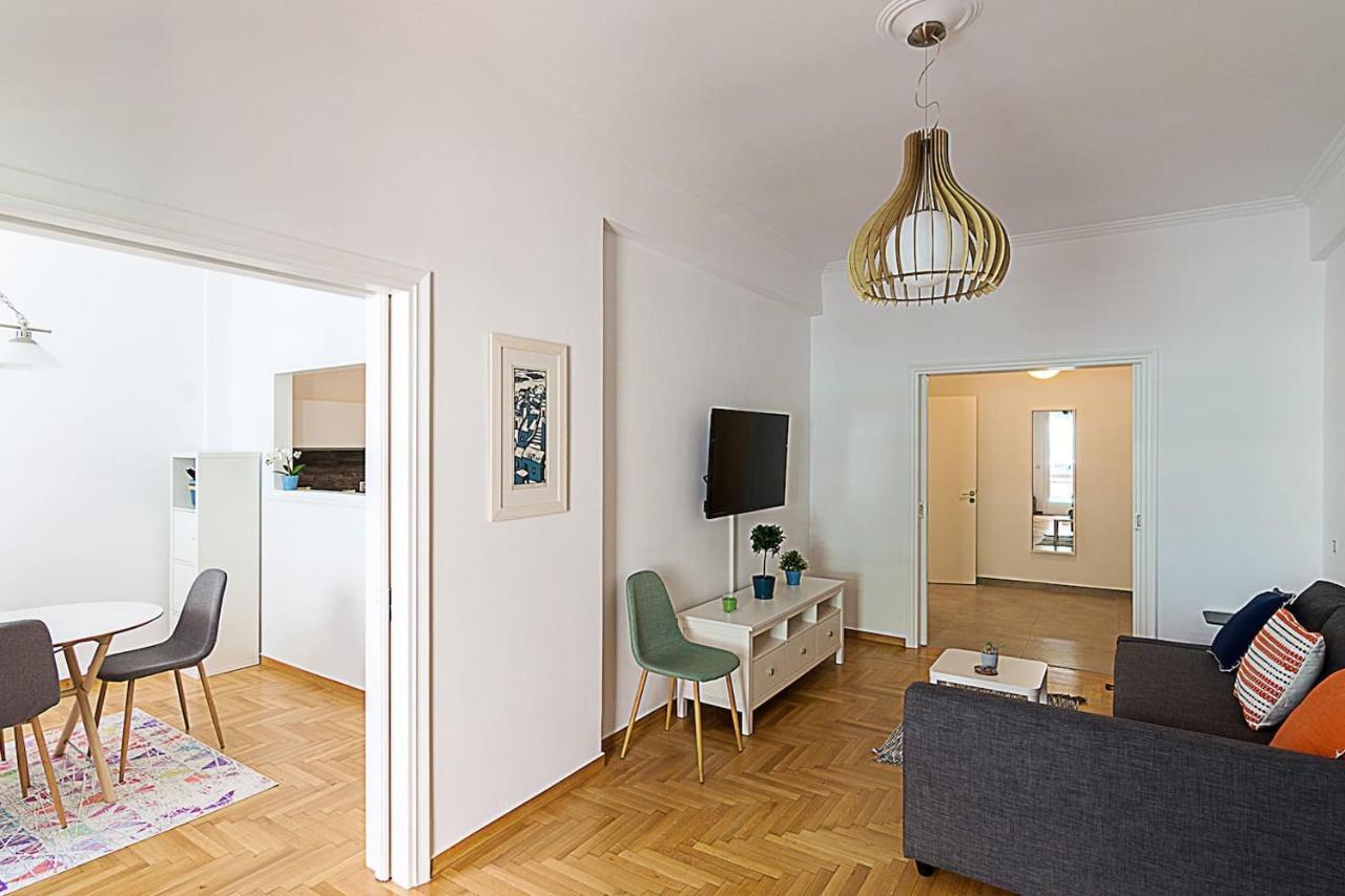 Spacious Two Bedroom Apartment In Central Location Athen Eksteriør billede